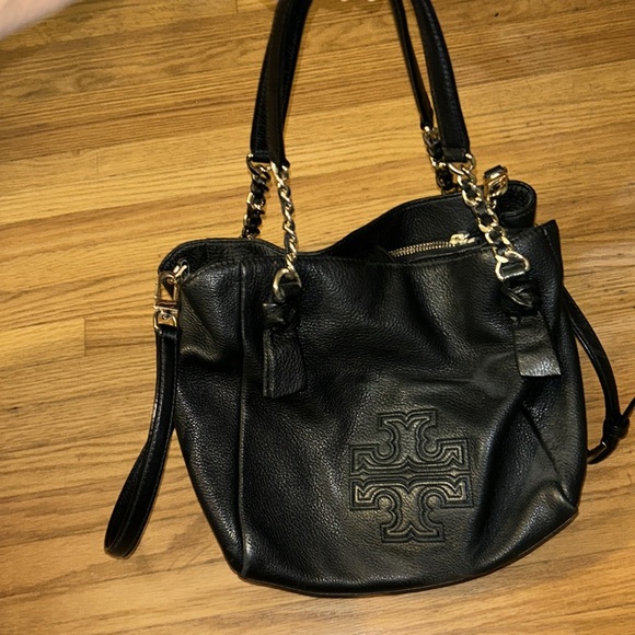 TORY BURCH like new medium size crossbody - Picture 4 of 7